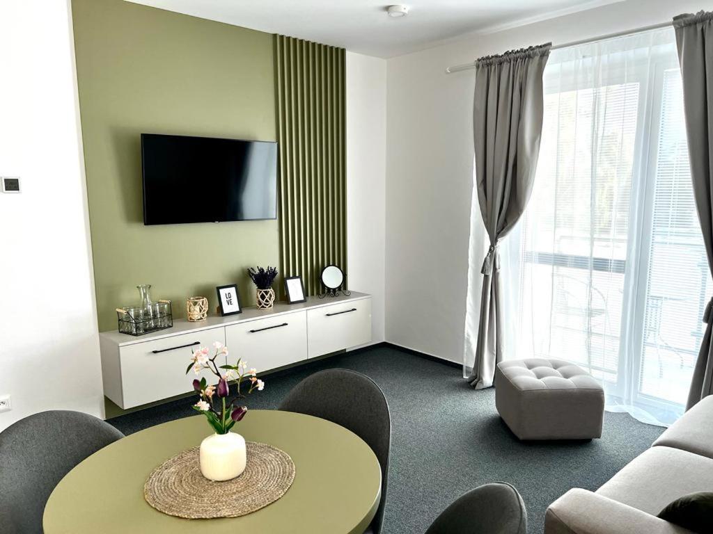 Urban Green Apartment Liptovský Mikuláš Εξωτερικό φωτογραφία